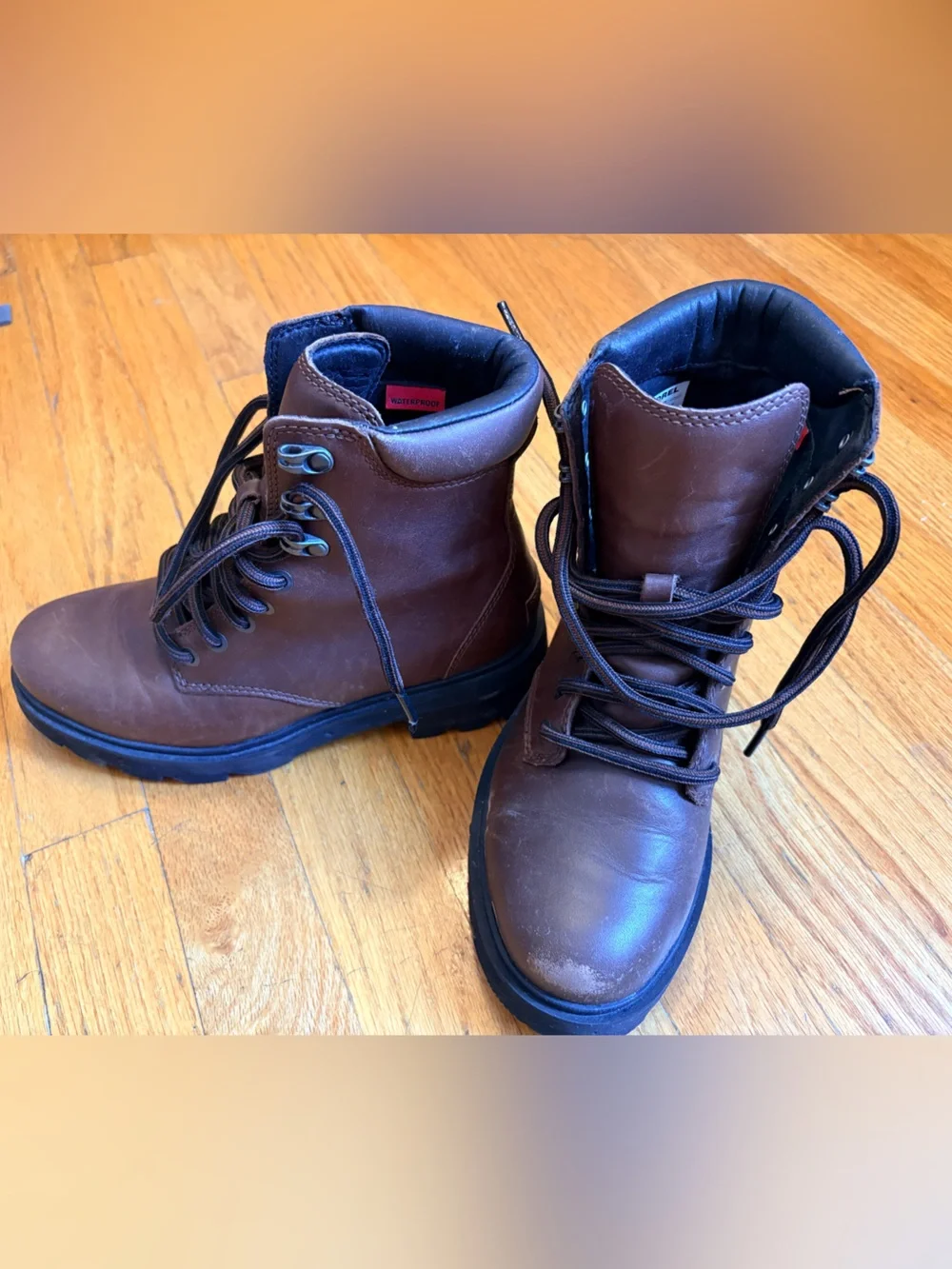 Women’s Brown Leather Lace-Up Sorel Boots